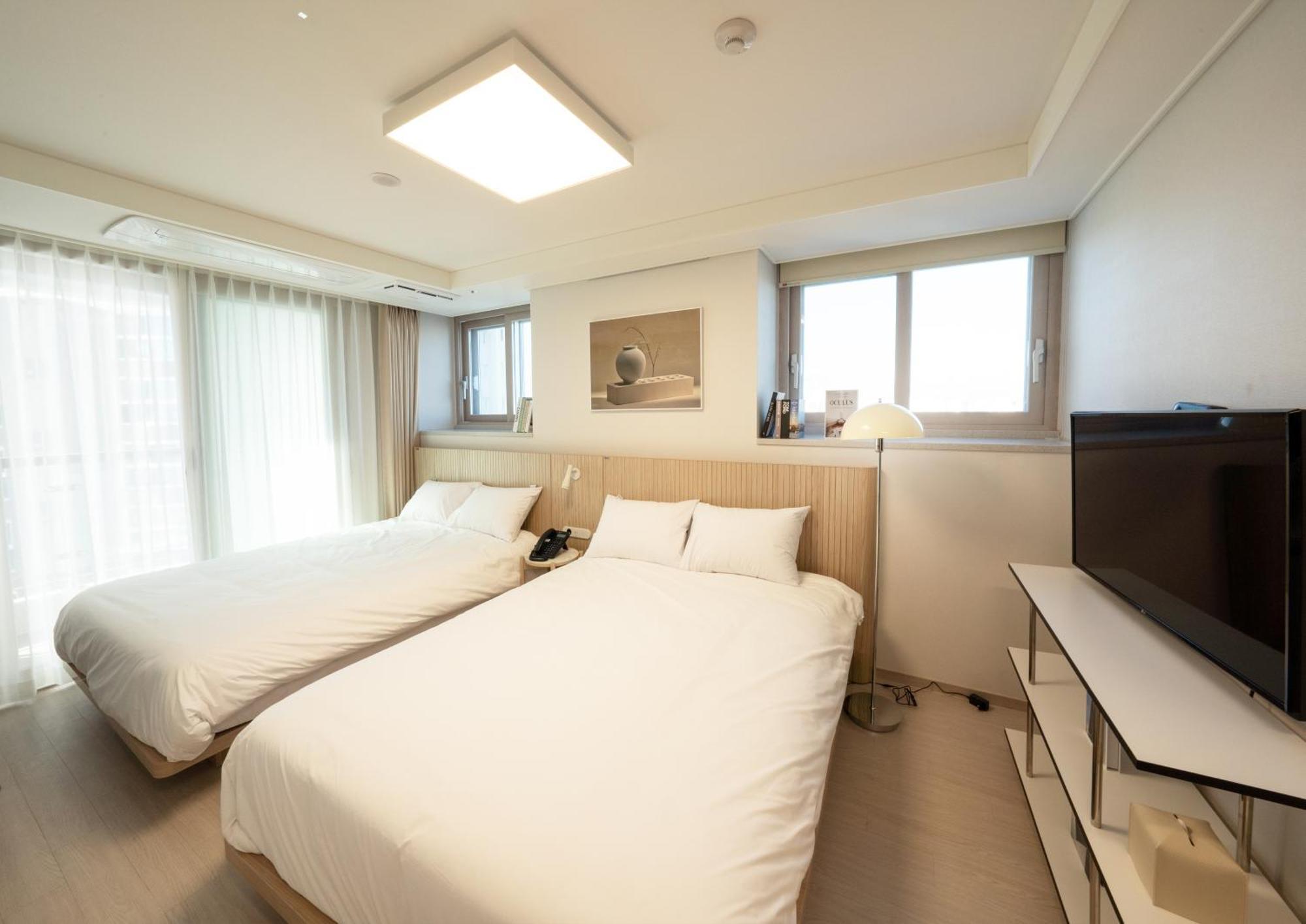 Aparthotel Uh Flat The Sokcho Habitación foto