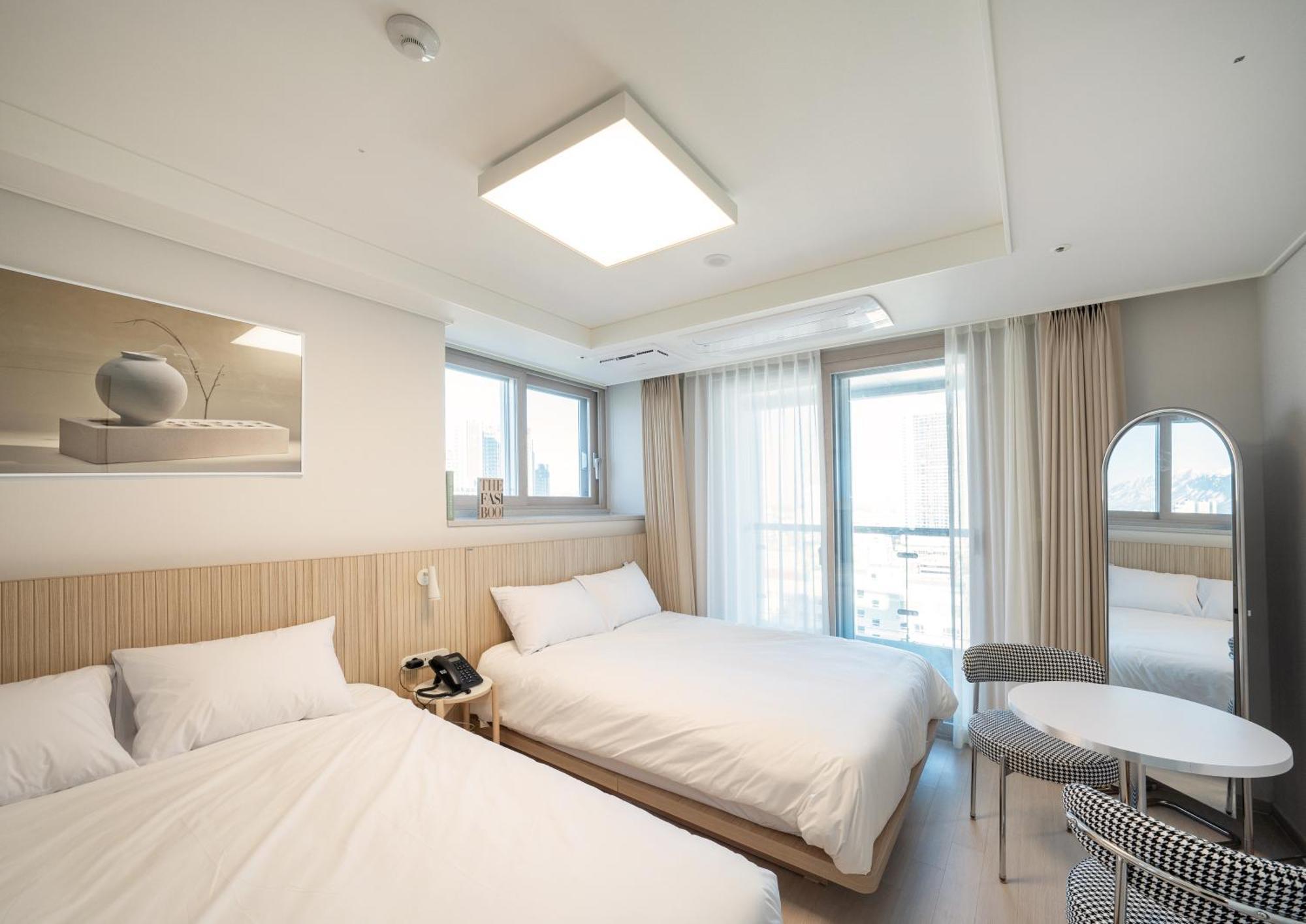 Aparthotel Uh Flat The Sokcho Habitación foto